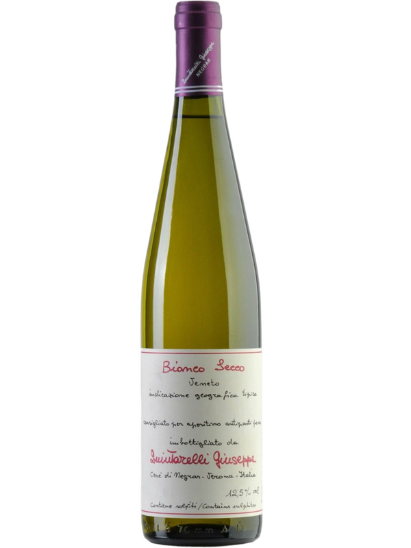 Giuseppe Quintarelli Bianco Secco 75cl, a refined white wine from Veneto, Italy. A complex blend featuring crisp citrus, floral, and mineral notes, with a refreshing acidity. Perfect for pairing with seafood, light pasta dishes, and fresh salads.