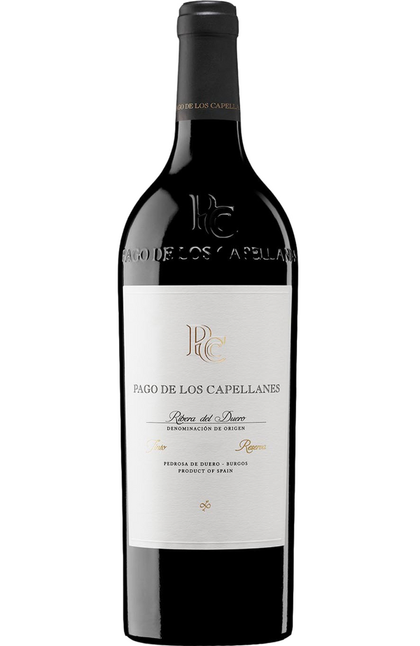 Pago De Los Capellanes - Reserva Tinto 75cl, a premium red wine from Spain's Duero region. This wine features rich aromas of dark fruit, spices, and a touch of oak, leading to a complex and velvety palate. Best enjoyed with roasted meats, game, and aged cheeses.