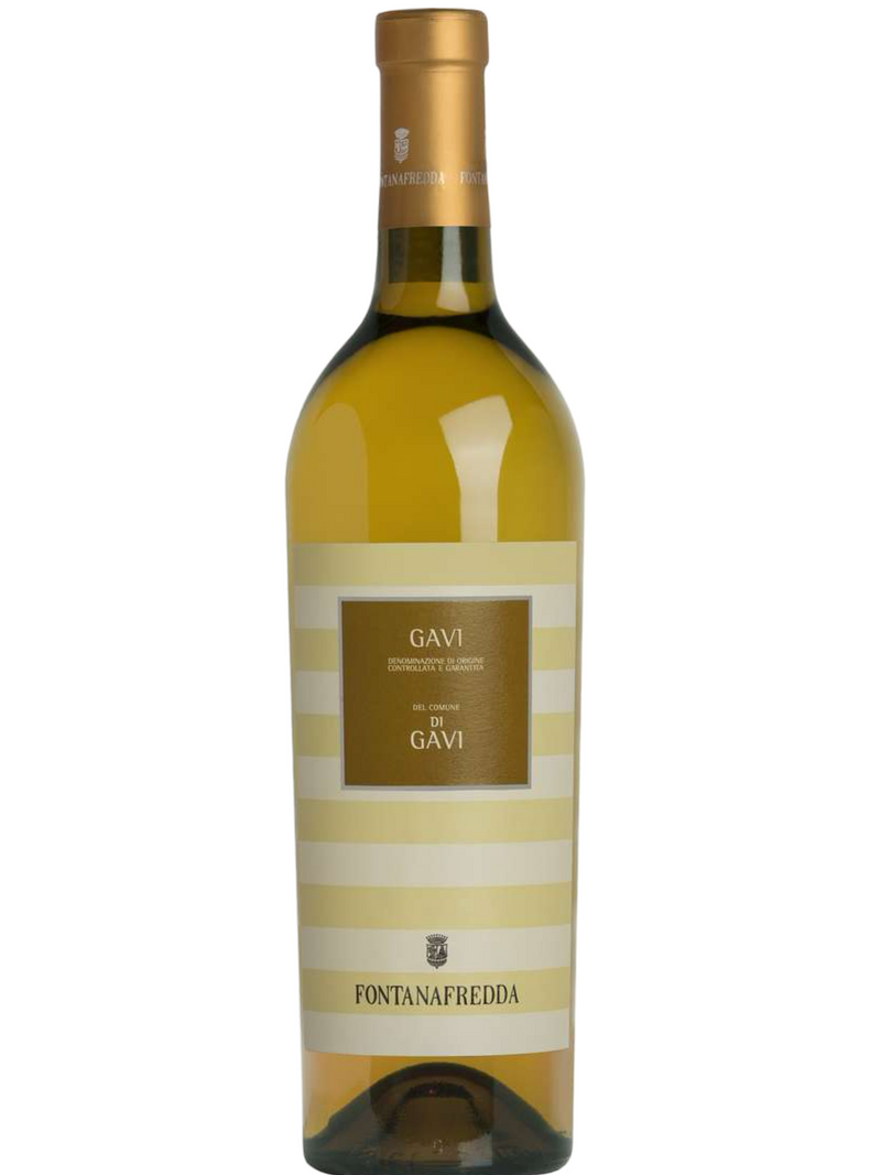 Fontanafredda Gavi di Gavi 75cl, a refreshing white wine from Piemonte, Italy. Known for its vibrant citrus, green apple, and almond flavors, this Gavi offers bright acidity and a crisp, mineral finish. Pairs beautifully with seafood, white meats, and light pasta dishes.