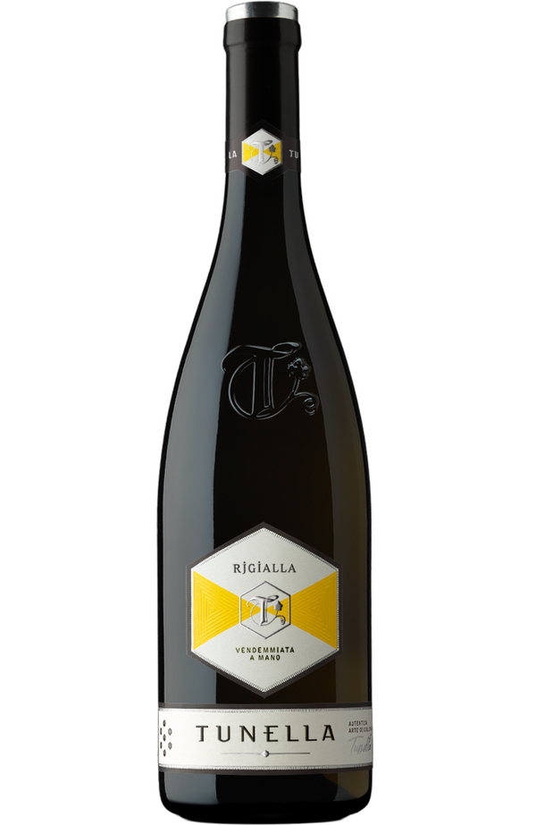 La Tunella Rjgialla 75cl bottle from Spades Wines & Spirits. Premium white wine from Friuli, Italy, made from the rare Ribolla Gialla grape. It presents fresh notes of citrus, white flowers, and green apple, complemented by a lively acidity and crisp finish. Ideal for pairing with seafood, light appetizers, and Mediterranean cuisine.