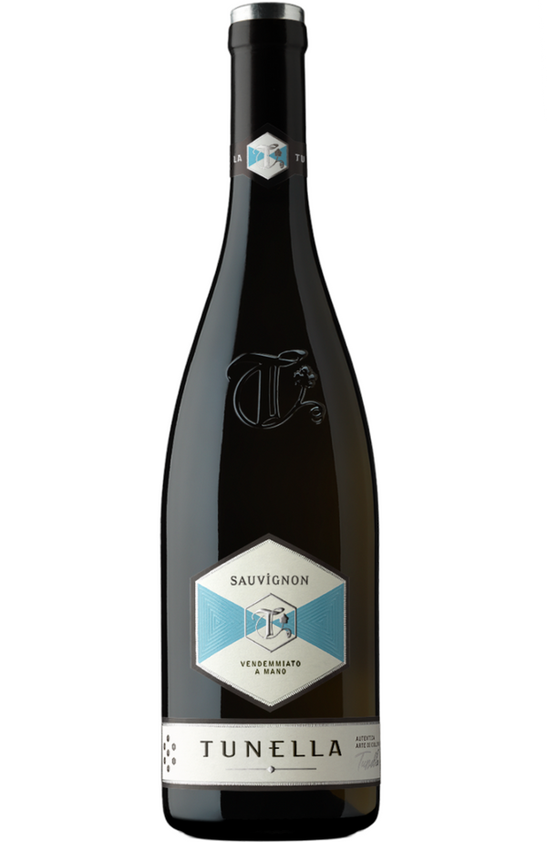 La Tunella Sauvignon Blanc 75cl bottle from Spades Wines & Spirits. Elegant white wine from Friuli, Italy, crafted from premium Sauvignon Blanc grapes. It offers vibrant aromas of tropical fruits, citrus, and a hint of herbal notes, balanced by a crisp, refreshing finish. Perfect for pairing with seafood, salads, and light Mediterranean dishes.