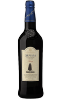 Sandeman Armada Oloroso Cream Sherry Jerez 15% 50cl by Spades Wines & Spirits, a rich and velvety Spanish sherry with deep flavors of caramel, roasted nuts, and dark chocolate. Perfectly paired with dessert dishes, blue cheeses, and dried fruits. Ideal for indulgent moments and special celebrations.